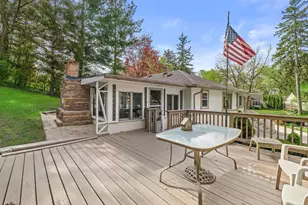 408 Valley Rd, Twin Lakes, WI 53181 - Photo 17