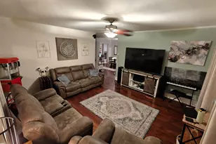 517 E Union St, Oconomowoc, WI 53066 - Photo 5