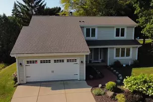 625 Morningside Ct, Saukville, WI 53080 - Photo 3