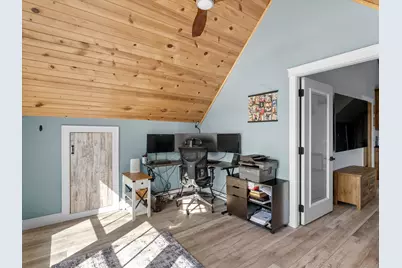 3202  Mirro Dr, Manitowoc, WI 54220 - Photo 29