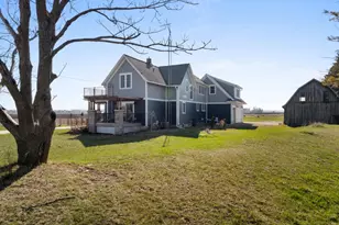 3202 Mirro Dr, Manitowoc, WI 54220 - Photo 47