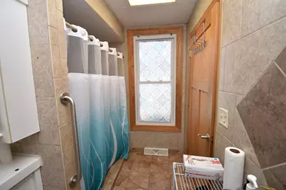 1905  Ehlert St, Racine, WI 53406 - Photo 7