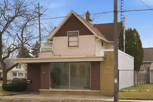 2201 Washington St, Manitowoc, WI 54220 - Photo 3
