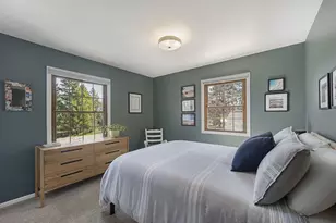 11227 N Bobolink Ln, Mequon, WI 53092 - Photo 23