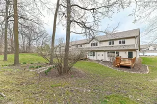 1915 Mallard Pointe Cir, Waukesha, WI 53189 - Photo 29