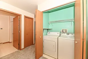 1915 Mallard Pointe Cir, Waukesha, WI 53189 - Photo 21