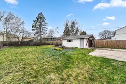 3731  St Andrews Blvd, Racine, WI 53405 - Photo 27