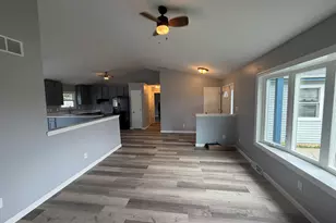 5934 Regency Hills Dr, Racine, WI 53406 - Photo 9