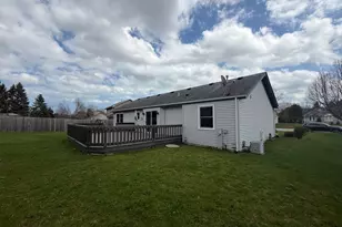 5934 Regency Hills Dr, Racine, WI 53406 - Photo 5