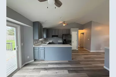 5934  Regency Hills Dr, Racine, WI 53406 - Photo 11