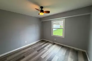 5934 Regency Hills Dr, Racine, WI 53406 - Photo 13