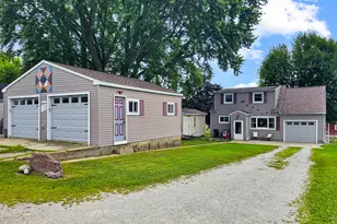 232 1st Ave, Spring Grove, MN 55974 - Photo 3