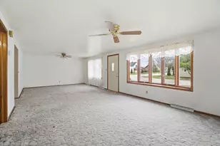 2007 Plymouth St, New Holstein, WI 53061 - Photo 3