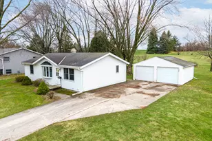2007 Plymouth St, New Holstein, WI 53061 - Photo 27