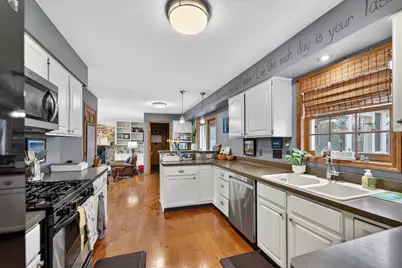 4007  81st St, Kenosha, WI 53142 - Photo 9