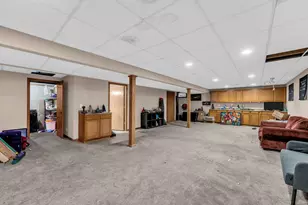 2328 Brookstone Ln, Waukesha, WI 53188 - Photo 43