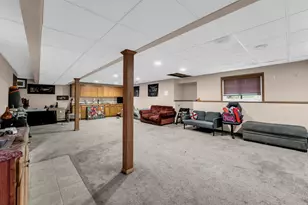 2328 Brookstone Ln, Waukesha, WI 53188 - Photo 45