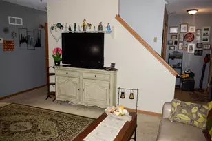 7200 Ashwood Ln, Racine, WI 53185 - Photo 7