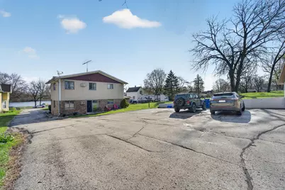 445 W Chestnut St, Burlington, WI 53105 - Photo 25