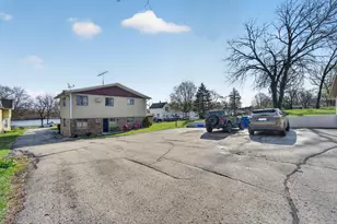 445 W Chestnut St, Burlington, WI 53105 - Photo 25
