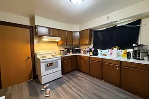 1204 N 14th St, Sheboygan, WI 53081 - Photo 5