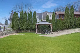 191 Riverside Dr, Racine, WI 53185 - Photo 71