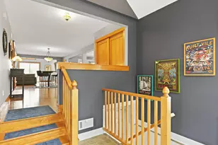 191 Riverside Dr, Racine, WI 53185 - Photo 9