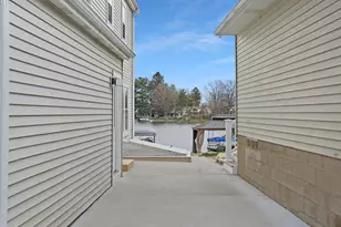 191 Riverside Dr, Racine, WI 53185 - Photo 75