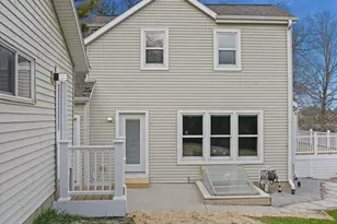 191 Riverside Dr, Racine, WI 53185 - Photo 77