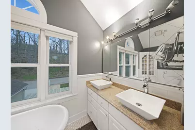 191  Riverside Dr, Racine, WI 53185 - Photo 55