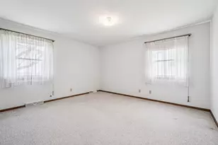 1833 Hilltop Dr, West Bend, WI 53095 - Photo 27