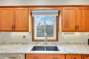 12915 W Wilbur Dr, New Berlin, WI 53151 - Photo 17