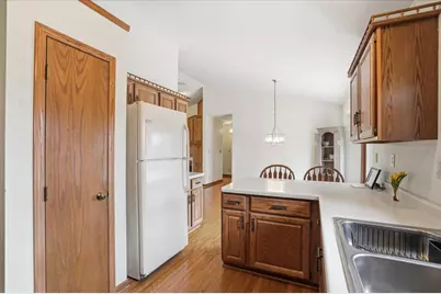 S28W36305  Scuppernong Cir, Ottawa, WI 53118 - Photo 19