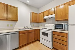 1821 E Racine Ave, Waukesha, WI 53186 - Photo 17