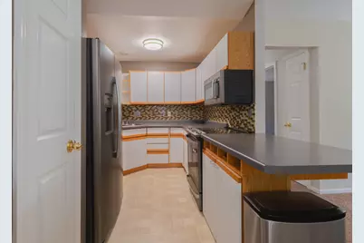 2357  Quail Hollow Ct #D, Delafield, WI 53018 - Photo 11