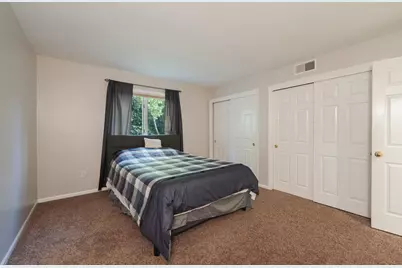2357  Quail Hollow Ct #D, Delafield, WI 53018 - Photo 17