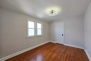1651 S 58th St, West Allis, WI 53214 - Photo 37