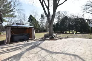 10570 W Pallottine Dr, Greenfield, WI 53228 - Photo 47