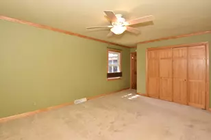 10570 W Pallottine Dr, Greenfield, WI 53228 - Photo 29