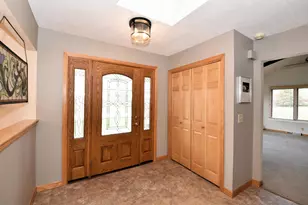 10570 W Pallottine Dr, Greenfield, WI 53228 - Photo 5