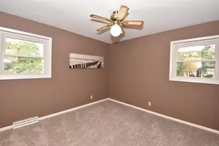 10570 W Pallottine Dr, Greenfield, WI 53228 - Photo 33