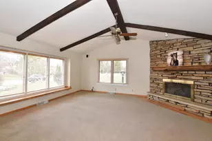 10570 W Pallottine Dr, Greenfield, WI 53228 - Photo 9