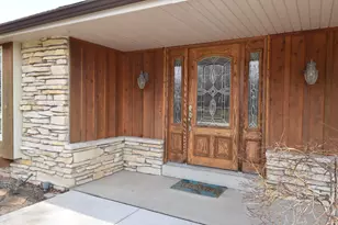 10570 W Pallottine Dr, Greenfield, WI 53228 - Photo 3