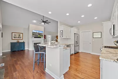 109  Lake Vista Cir, Fontana, WI 53125 - Photo 5