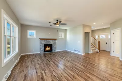 N54W19340  Kearney Ln, Menomonee Falls, WI 53051 - Photo 7