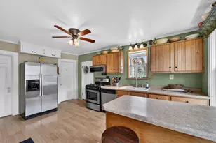 1739 Chatham St, Racine, WI 53402 - Photo 13
