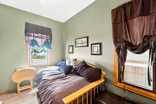 1739 Chatham St, Racine, WI 53402 - Photo 5