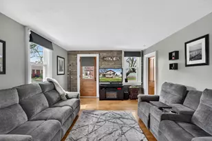 1739 Chatham St, Racine, WI 53402 - Photo 3