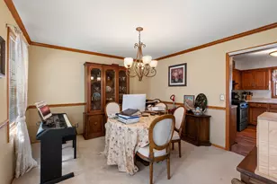 2908 Devonshire Ct, Waukesha, WI 53188 - Photo 15