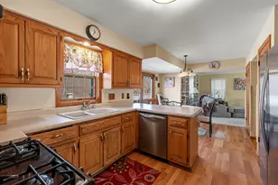 2908 Devonshire Ct, Waukesha, WI 53188 - Photo 3